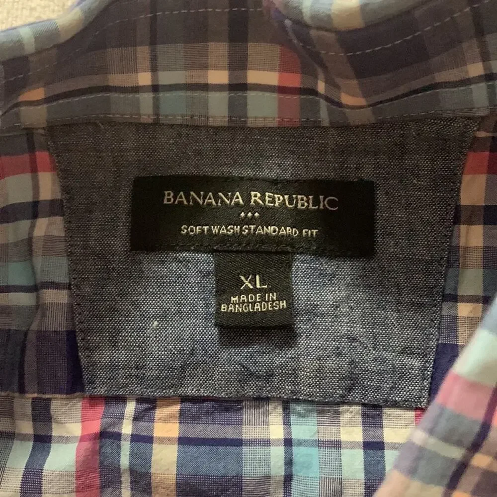 Banana Republic mens XL plaid button down shirt soft wash standard fit cool tone